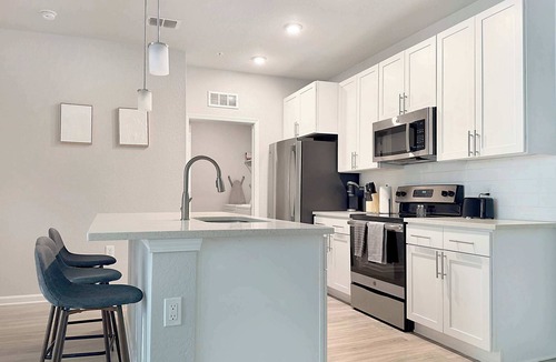 Clearwater Apartment | Luxe Modern 2 BR Coastal Escape