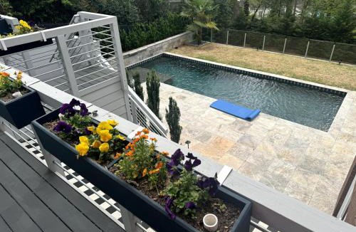 Lavista Park House | Luxe Modern 4 bdrm45bath w Private poolSleeps 8