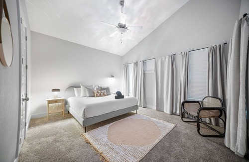 Austin House | Luxe, Modern 4B House w/ Office | 20 min to DT
