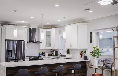 Hackensack River Waterfront Condo | Luxe, Modern, and Spacious Condo Near NYC