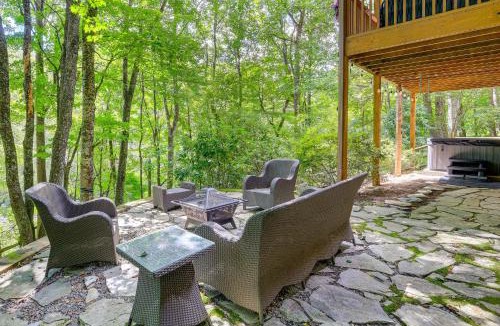 North Fork Township House | Luxe Mountain Escape w/Hot Tub & Gym Near Boone!
