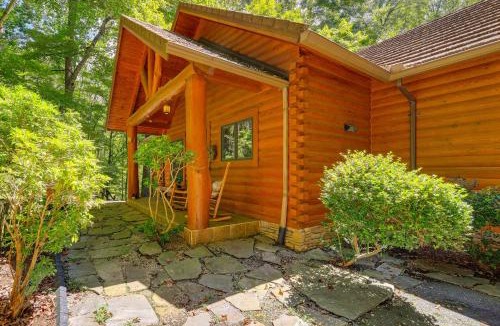 North Fork Township House | Luxe Mountain Escape w/Hot Tub & Gym Near Boone!