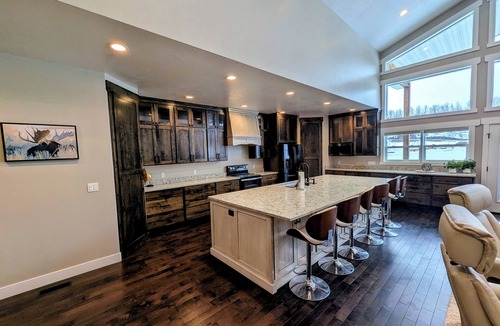 Star Valley Ranch House | Luxe Mountain Retreat with Hot Tub