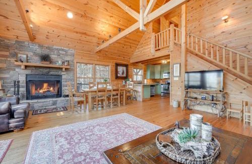 Tate House | Luxe Mtn-View Cabin w/Resort Perks in Jasper!