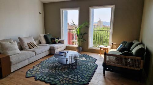 Port Grimaud Apartment | Luxe - New - Centre - 100m2 - Full clim - 3BDR - 3BTHR - 3WC - pkg