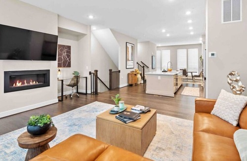 Reston House | LUXE New Construction | Prime Location | Rooftop