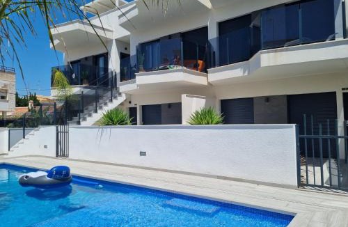Santiago de la Ribera Apartment | Luxe nieuwbouw appartement op 50m van de zee