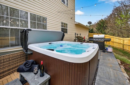 Ashley Oaks House | Luxe Nova~5bd Hot Tub Theater Game Room UT