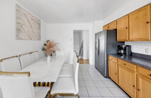 Southeast Yonkers Apartment | Luxe NYC Home with Free Parking + Game Room