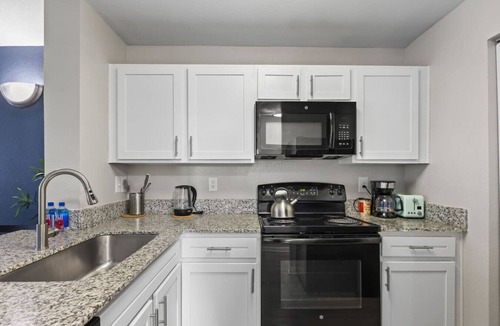 Pleasant Valley Apartment | Luxe Oasis near downtown, pool, free parking
