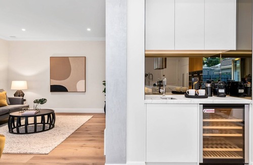 Hampton House | Luxe Parkside Hampton Home