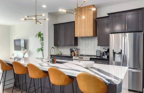 South Scottsdale Condo | Luxe Penthouse w/Camelback Views | Old Town