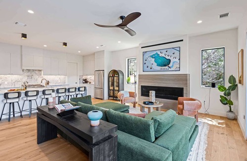 Apache Shores House | Luxe Pool, Fire Pit, Lake Views - Sundown Social