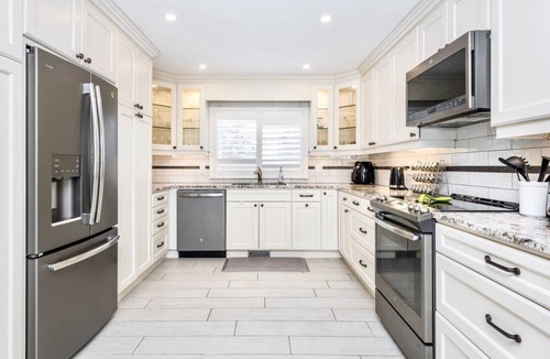 Woodville House | Luxe Private Riverfront Getaway on Trent-Severn!
