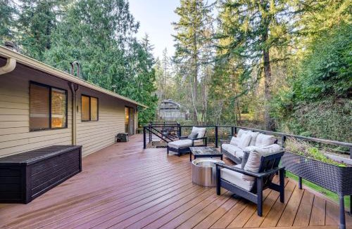 Union Hill-Novelty Hill House | Luxe Redmond Family Home: Sauna, Solarium & Creek