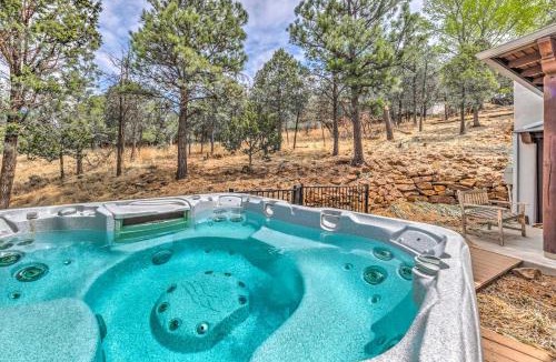 Ruidoso House | Luxe Ruidoso Home w/Hot Tub + Mountain Views