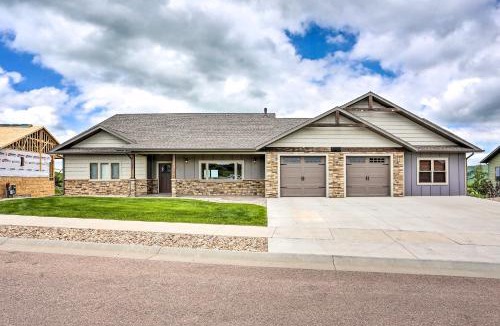 Spearfish House | Luxe Spearfish Hideaway: Golf, Hike, Explore!