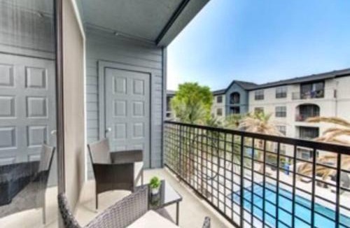 South Central Houston Apartment | Luxe Stay Med Center