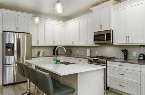 Jupiter House | Luxe Townhome/Heated Pool/Beach/Golf