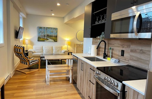 Downtown Halifax Apartment | Luxe Urban Retreat Su