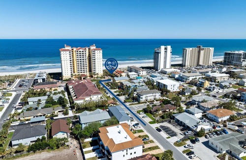 Jacksonville Beach House | Luxe Villa Steps From Ocean w/Bikes + Game Room
