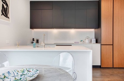 Hobsonville Apartment | Luxe Waterfront Home with Bay Views and Carpark