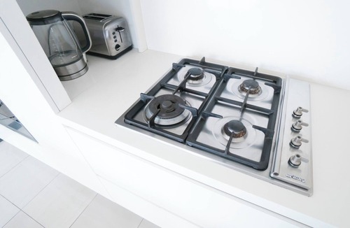 Kirribilli Apartment | Luxe Waterfront Opera & Harbour Views. Best in Syd