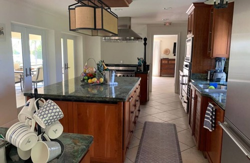 Marathon Villa | Luxe Waterfront Retreat-2 Pools-Beach-Spa-Dock-Bar