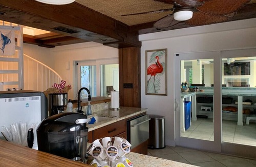 Marathon Villa | Luxe Waterfront Retreat-2 Pools-Beach-Spa-Dock-Bar