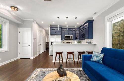 Grand Boulevard Apartment | LuxHome Chicago 8 mins Downtown