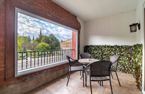 Westfield Apartment | Luxmoore Park Penthouse