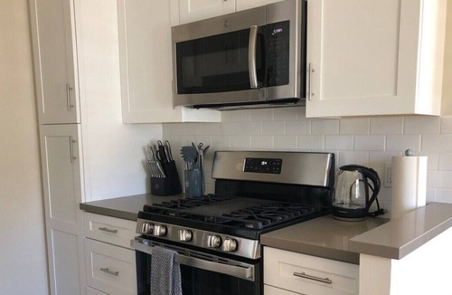 South San Mateo Apartment | Luxo Stays |Downtown| 1bd/1ba #bart #kaiser
