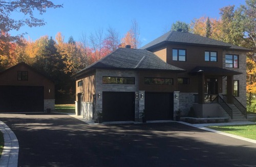 Mascouche House | LUXOR Mtl piscine chauffé jaccouzi dans véranda
