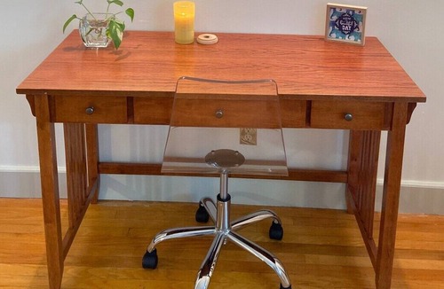 Overlook House | LuxoStays | ! Lovely 4BR+Large Backyd+Parking