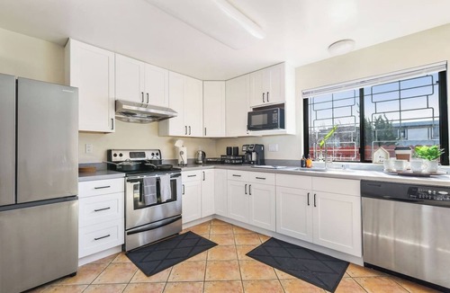 South San Francisco House | LuxoStays | Westborough Beauty | 4BR Home in SSF
