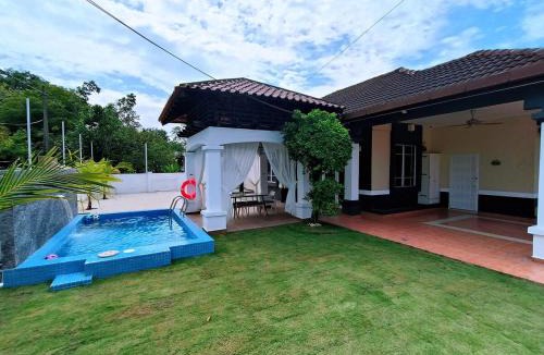 Baru Sikamat Villa | Luxpro Private Pool Bungalow Seremban