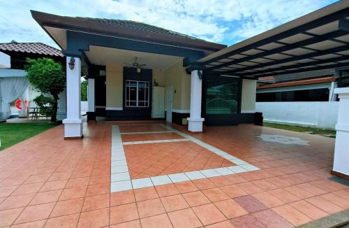 Baru Sikamat Villa | Luxpro Private Pool Bungalow Seremban