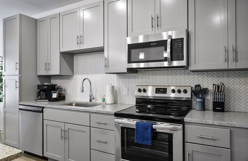 Midlothian Apartment | LuxStay: Upscale Temp Haven