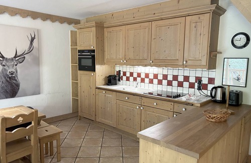 Saint-Martin-de-Belleville Apartment | Luxury Duplex with Spa, Pool, Ski-in/Ski-out Access & Mountain Views