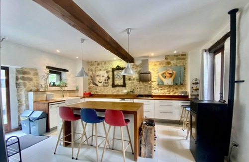 Lesparrou House | Luxueuse maison de campagne isolée, nichée dans la forêt au milieu des oiseaux.
