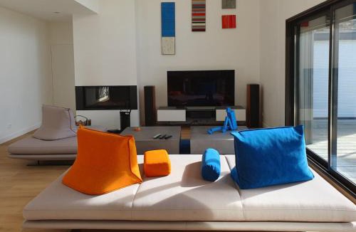 Saint-Coulomb Villa | Luxueuse villa, piscine intérieure, plage à 500m