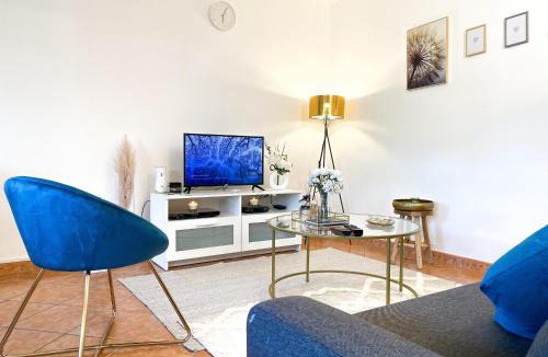 Courcouronnes Apartment | Luxueux Appartement Evry Centre - Parking - RER à 10 min