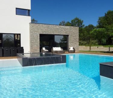 Cahors Villa | Luxueux Domaine Dal Cayrou grande piscine Cahors