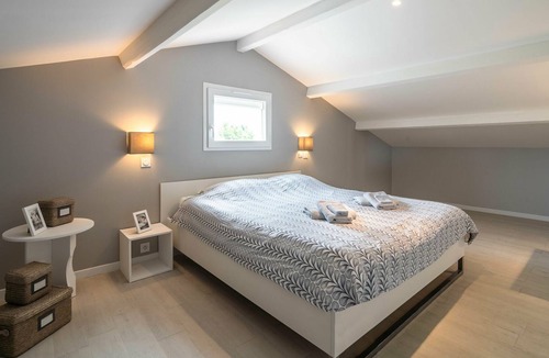 Saint-Genies-de-Fontedit Villa | Luxurious villa in Saint geniès de Fontedit with heated pool