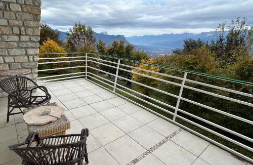 Saint-Nizier-du-Moucherotte Villa | luxurious villa in an enchanting setting