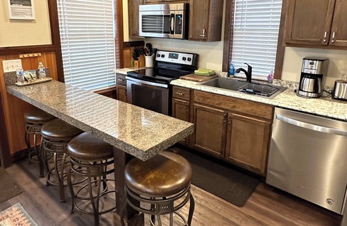 East Glacier Park Village Cabin | Luxury cabin near Two Medicine Lake