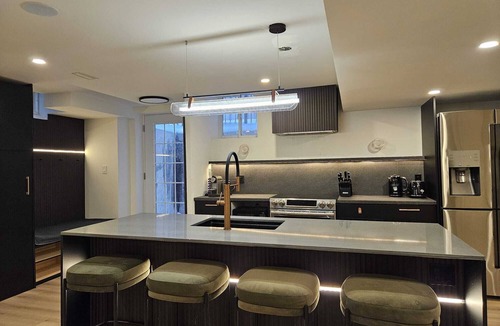 Stouffville Apartment | Luxurious Modern 2 Bedroom Apartment