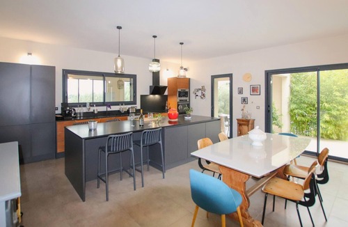 Villeneuve-les-Avignon House | Luxurious home in Villeneuve les Avignon