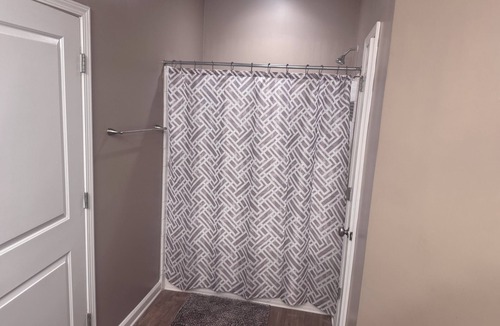 Northlake Apartment | Luxurious 1 bedroom Apartment