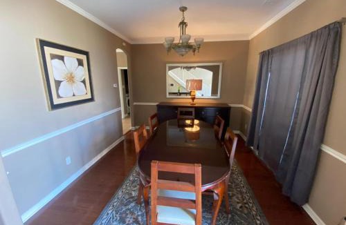 Cordova House | Luxurious 11 Large beds with Jetted Tub 3000 Sq ft